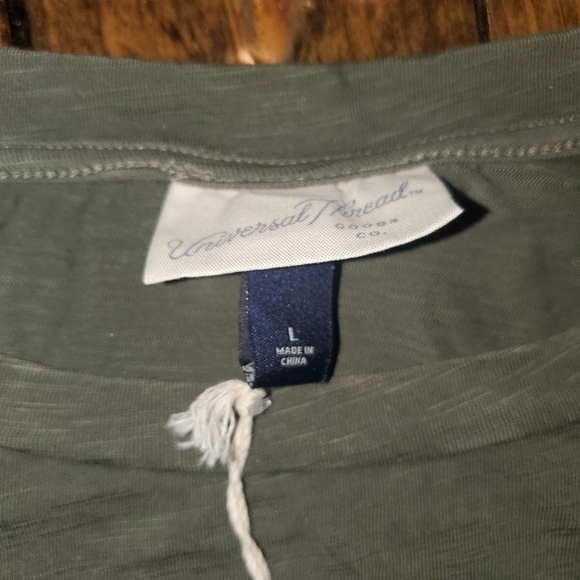 DARK green ruffle sleeve long sleeve tee Universal Thread Large NEW - Picture 3 of 10